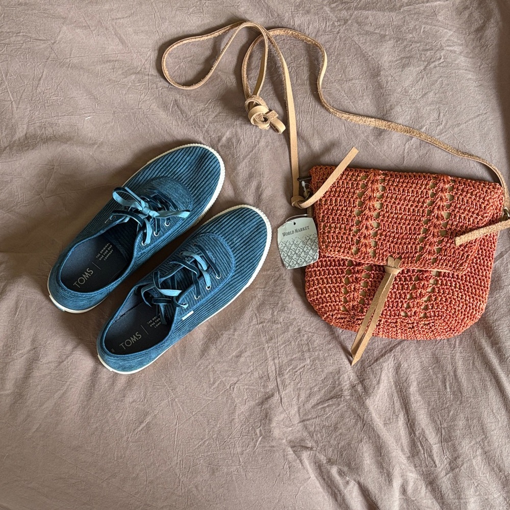 Toms Teal Corduroy Lace-Up Sneakers SET w/ orange World Market purse